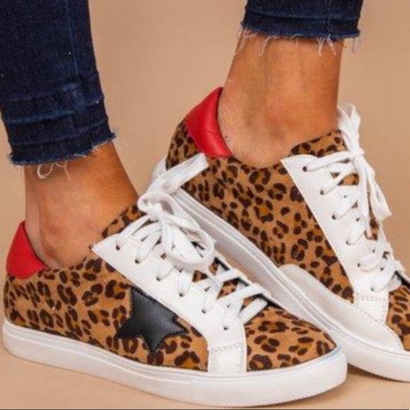 Leopard Animal Print Black Star Platform Sneaker - Picture 9 of 9